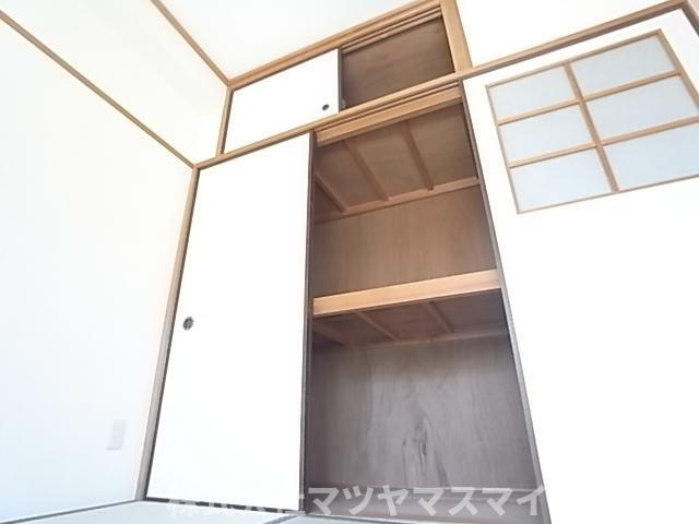 サン・フローラ中川（101） 収納