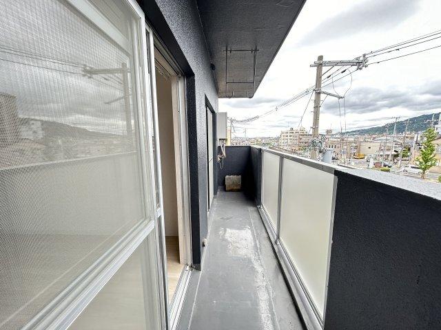 ウィンドヒル住道（旧シャトー光）（401） バルコニー