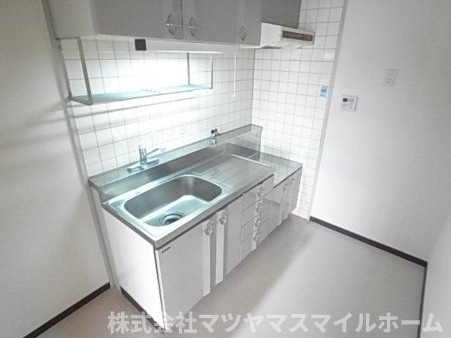 ベルカーサ太子田（407） キッチン