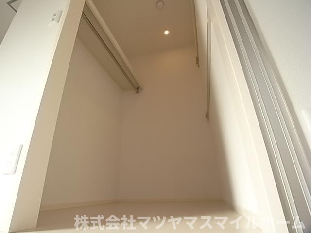 ラピス　ラズリ（202） 収納