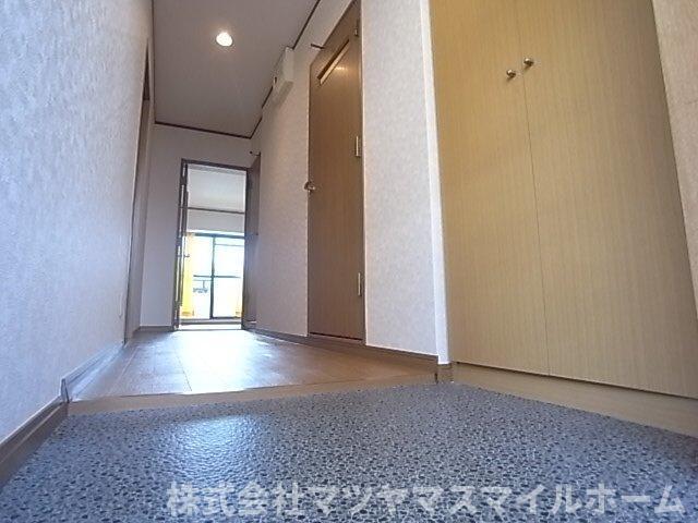 アメニティK&Ｓ　PARTⅡ（205） 玄関