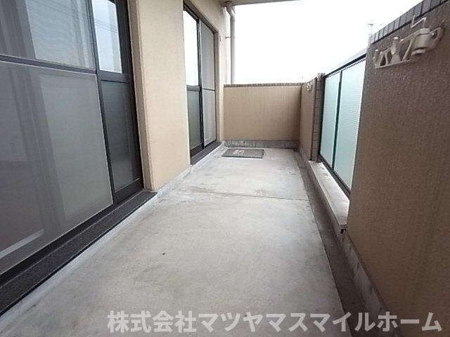 グレース深野（303） バルコニー