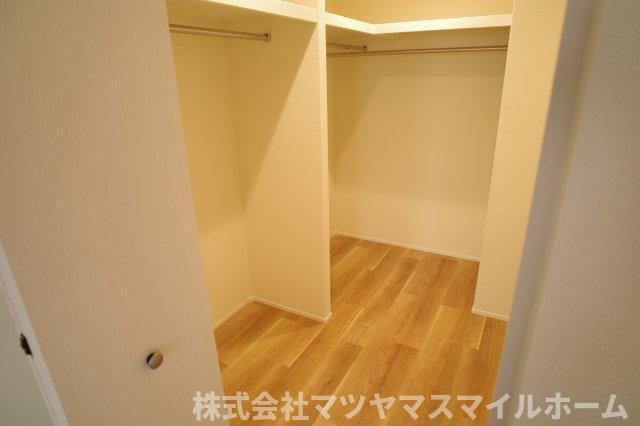ユニグレイス（102） 収納