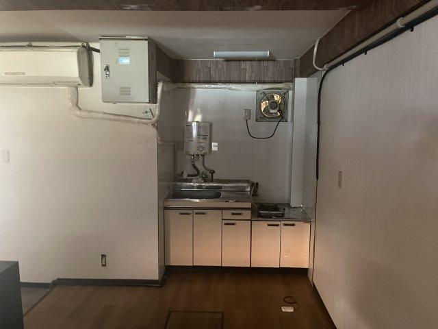 大東市氷野店舗 室内