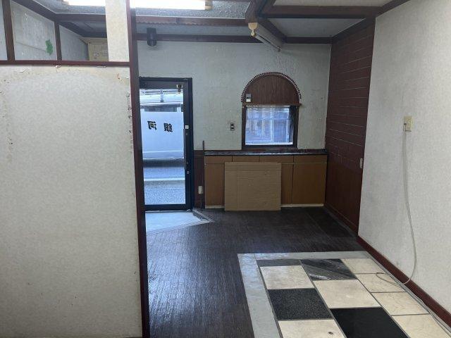 大東市氷野店舗 室内