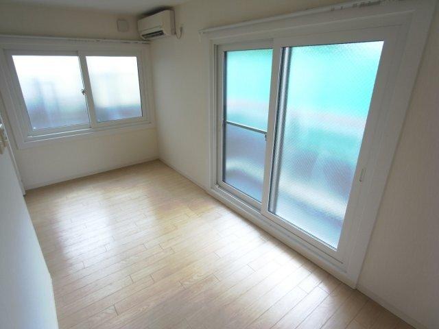 セシリア野崎（103） その他