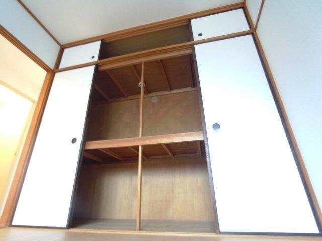 ビューテラス畷B棟（302） 収納