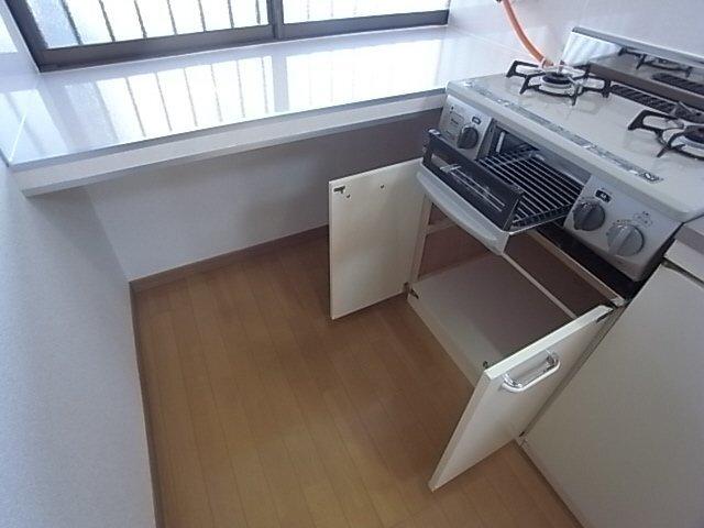 白芳荘8号館（206） 室内