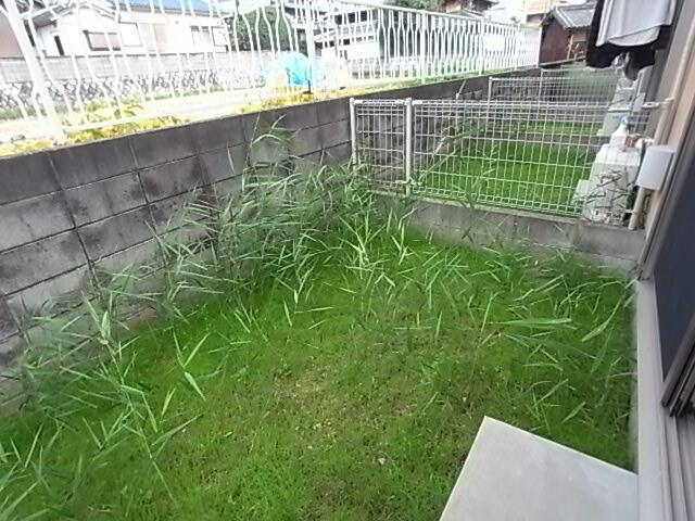 オレンジハイツ（102） 庭