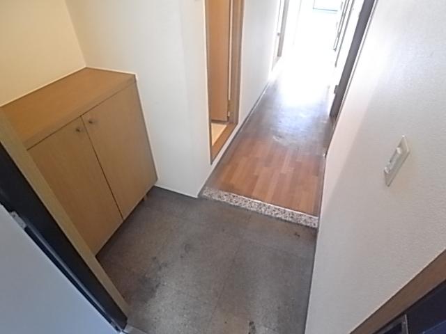 ラプラス住道（302） 玄関