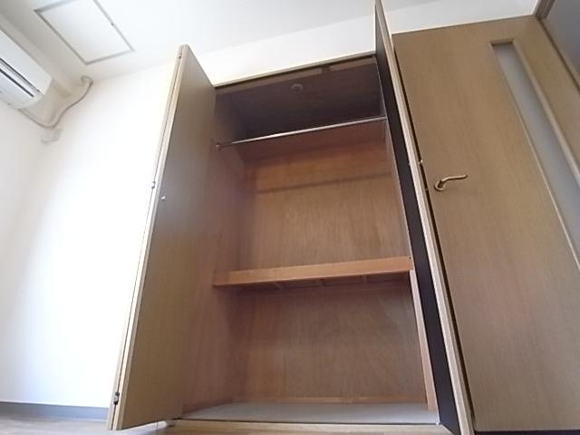 ラプラス住道（302） 収納