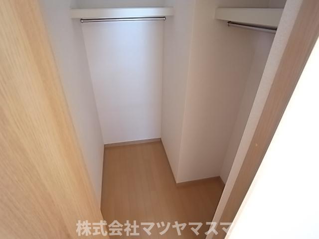 アムール八籏（203） 収納