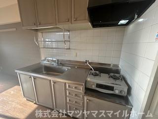 ロイヤル鶴見（602） キッチン