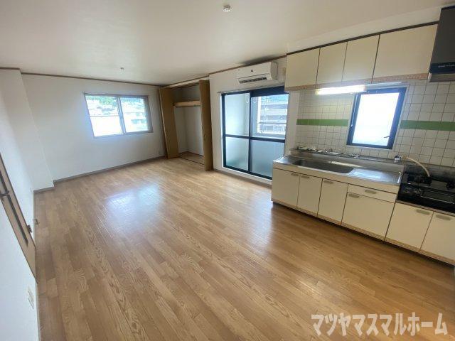 リッチマンション（302） リビング