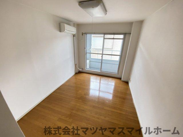 ネオコーポ６号館（202） リビング