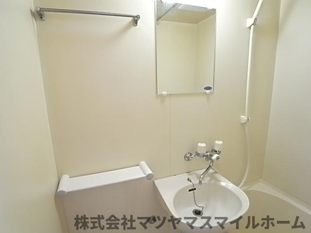 ネオコーポ６号館（202） 洗面