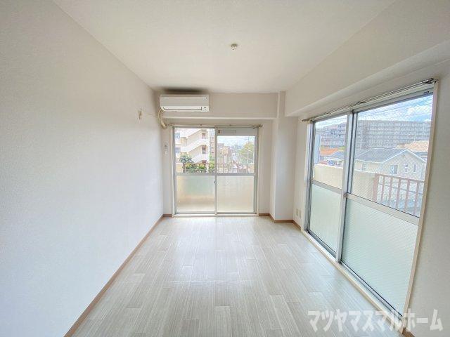 メゾンかわむら（3E） 玄関