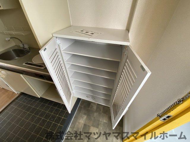 ネオコーポ６号館（202） 玄関