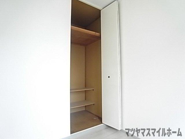 サンビレッジ灰塚D棟（201） 収納
