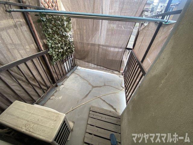 亀田貸家 バルコニー