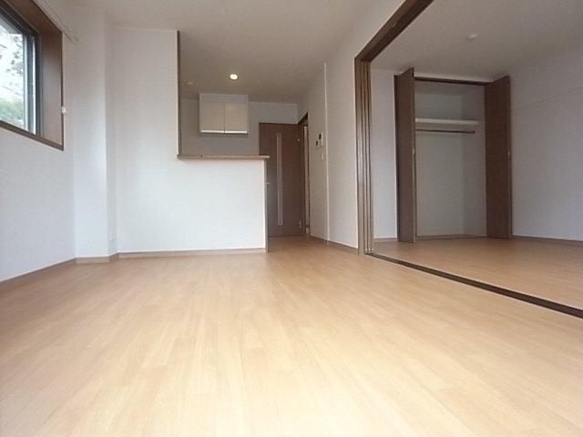 ＯＮＥ　ＳＴＥＰ　A棟 リビング