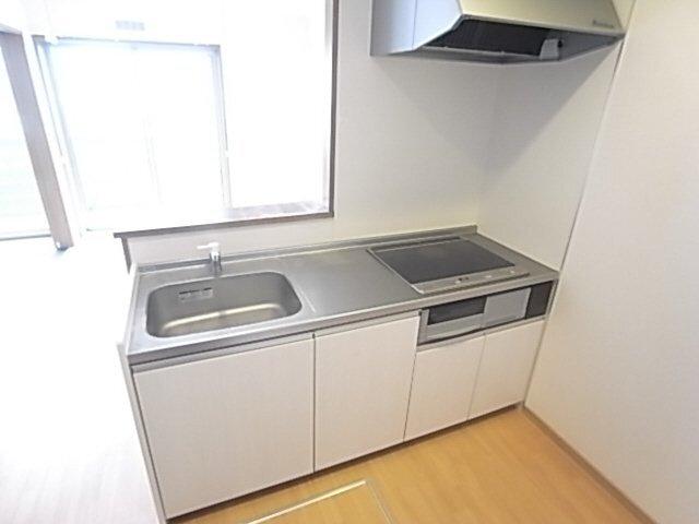 ＯＮＥ　ＳＴＥＰ　A棟 キッチン