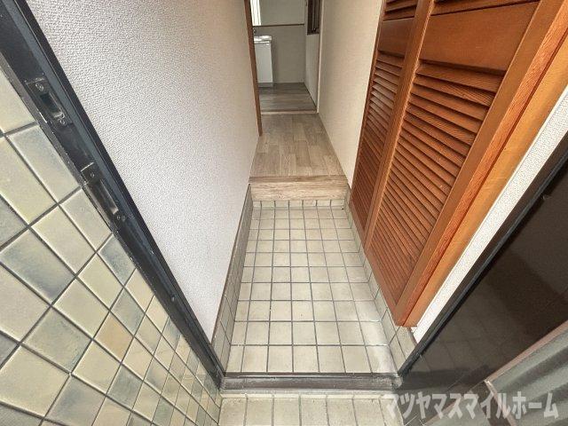 寺川5丁目貸家（1） 玄関