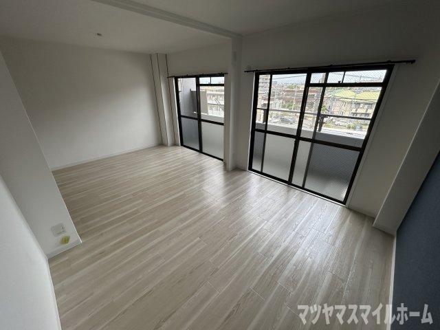 西廣マンション（402） リビング