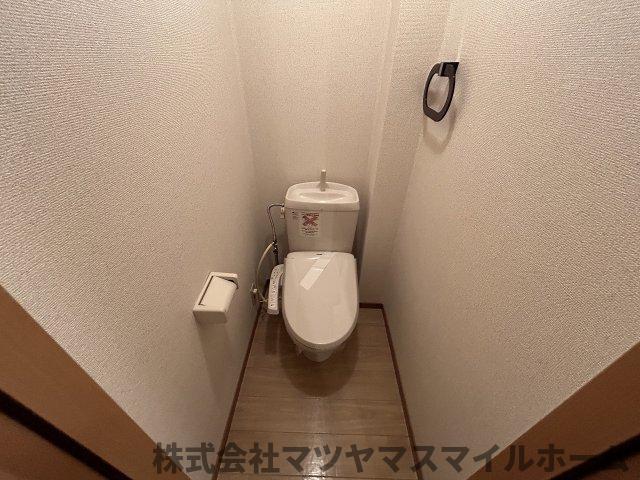 ヴァロンドール角田C（101） トイレ