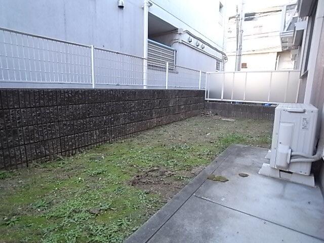 ロゼッリーナ灰塚（102） バルコニー