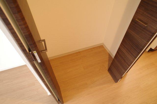 AELL　OSAKA　EAST（1501） 収納
