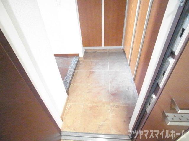 ローレルスクエア住道サンタワー 玄関