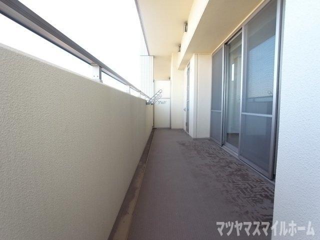 ローレルスクエア住道サンタワー バルコニー