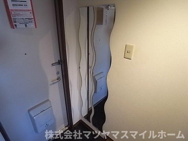 サニーコート１番館（208） 玄関