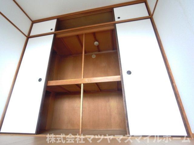ビューテラス畷A棟（305） 収納