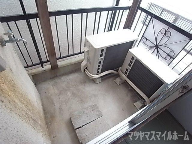灰塚4丁目貸家（西側） バルコニー