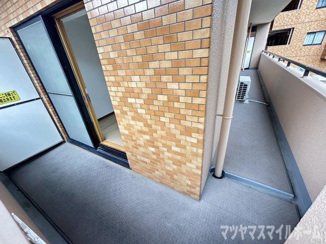ダイアパレス住道ステーションスクエア バルコニー