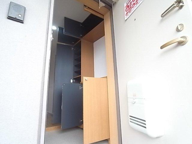 サンメゾン・ヒラソル 玄関