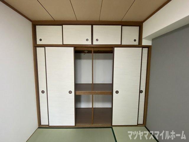 カサグランディ鴻池（2B） 収納