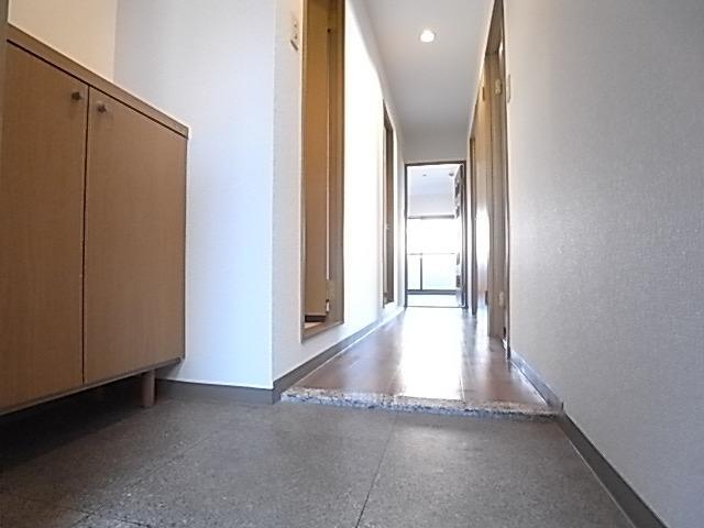 ラプラス住道（407） 玄関