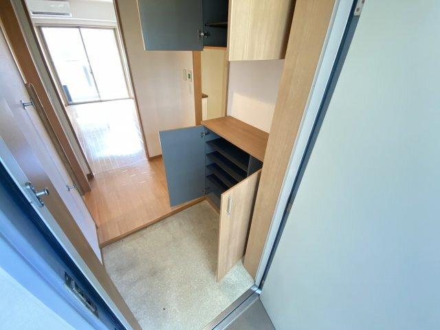 サンメゾン鶴見緑地（207） 玄関