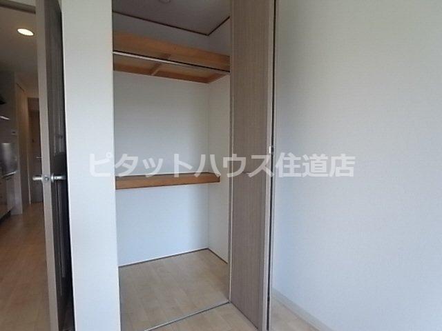 クレール鶴見（205） 収納