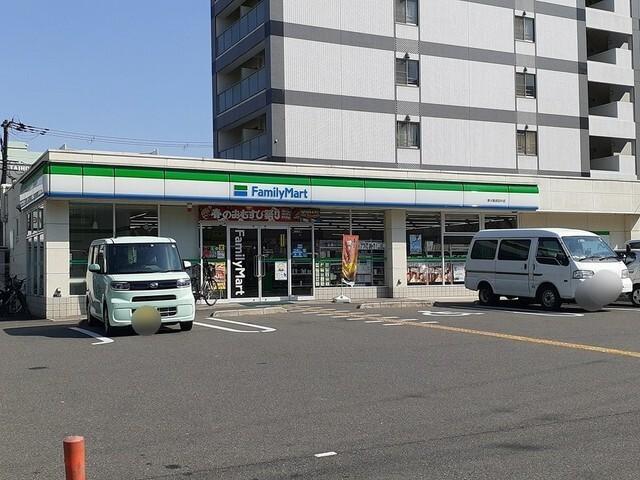 ファミリーマート様：500m