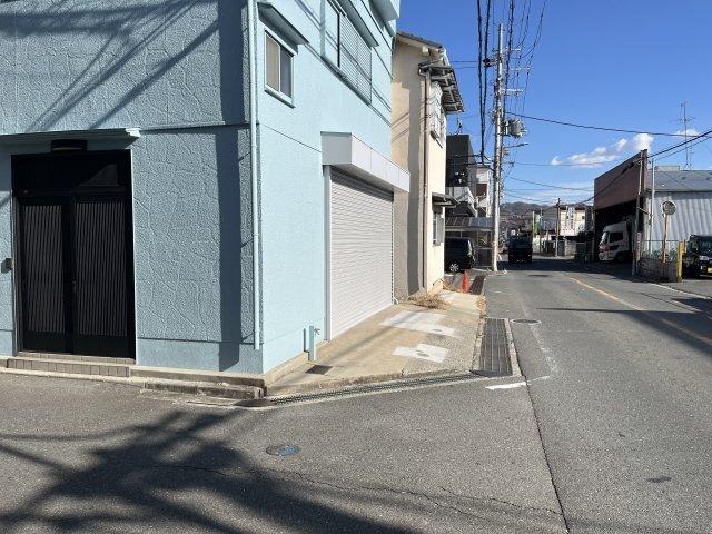 門真市三ツ島店舗 駐車場