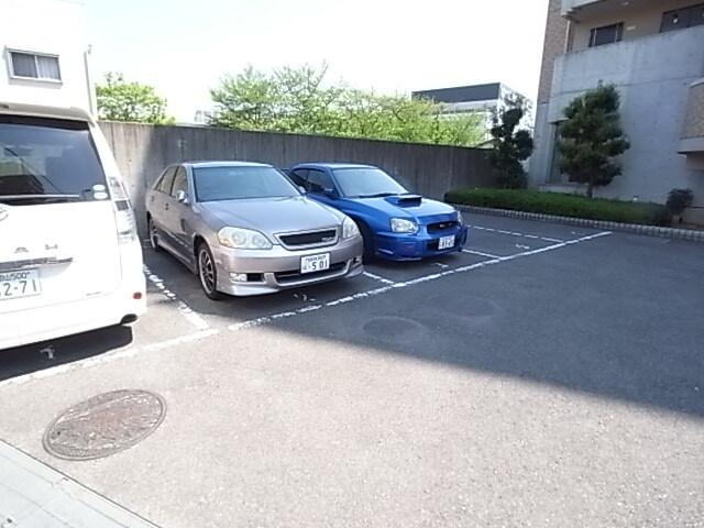 ジャルダン学研住道（203） 駐車場