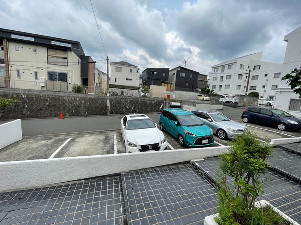 忍ケ丘クレセントヴィラ 物件画像