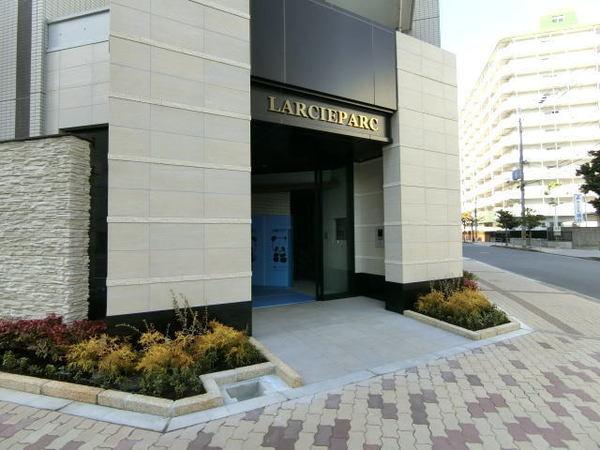 ラルシェパルク新大阪 エントランス