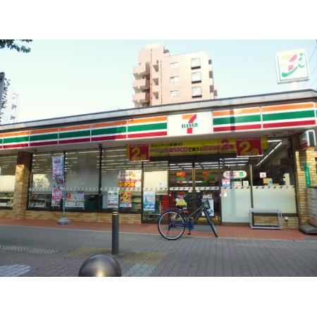 コンフォリア・リヴ新大阪Q 周辺環境写真1 セブンイレブン大阪宮原2丁目店：110m