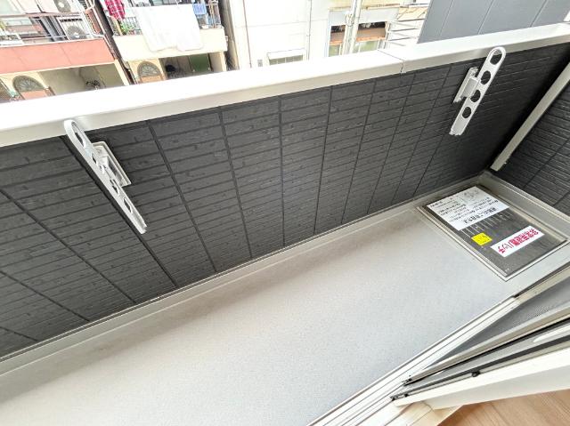 クラシスト三津屋南 バルコニー