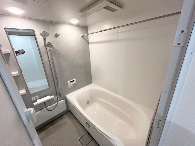クラシスト三津屋南 バス／シャワー